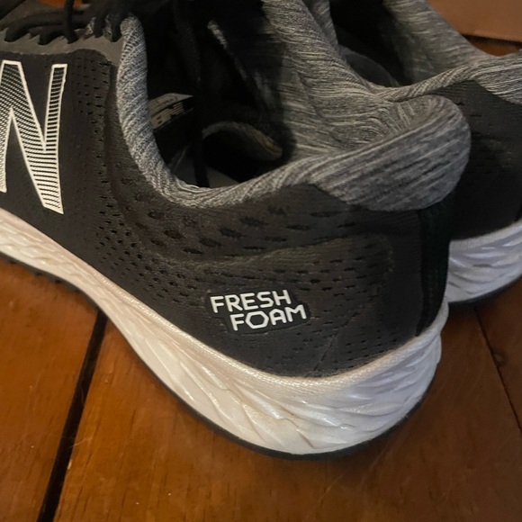 New Balance Men's Fresh Foam Arishi V3 Running Shoes Sneakers M9.5 - Picture 6 of 9